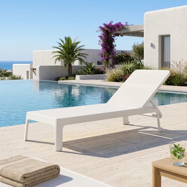 Nardi Plano Sunlounger — уличная мебель на Кипре